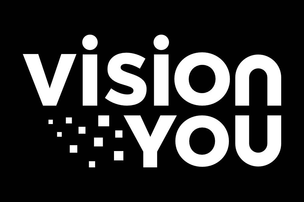 visionYOU-Logo in Weiß auf schwarzem Untergrund